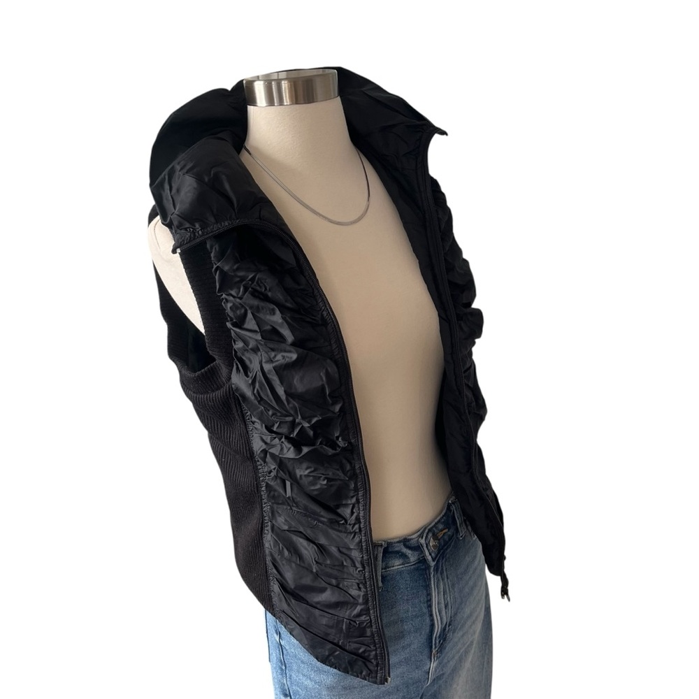 Free People shirred full zip insulated nylon vest black S - Picture 2 of 13